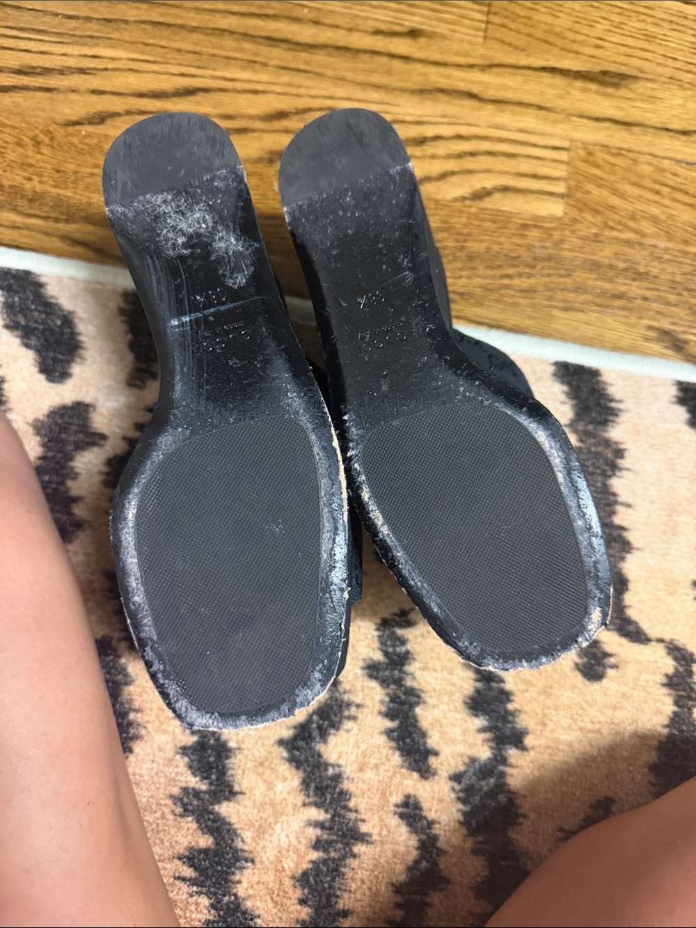 Gucci Black GG Canvas Platform Mule with Gold Horsebit - Picture 3 of 3